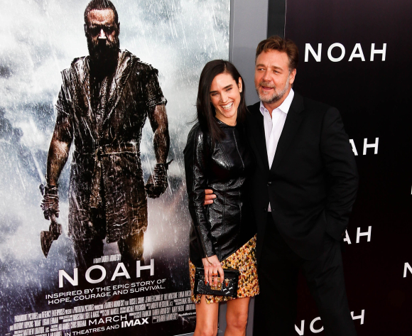 Russell Crowe (th) som Noah - han og medspiller Jennifer Connolly har muligens begått en kultfilm for gründerspirer. Foto: Debby Wong / Shutterstock.com